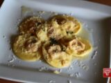 Tortelli di zucca mantovani: amaretti, mostarda e tre ricette a confronto
